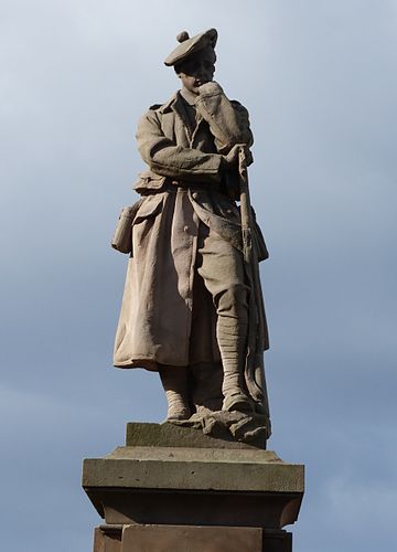 Prestonpans War Memorial statue